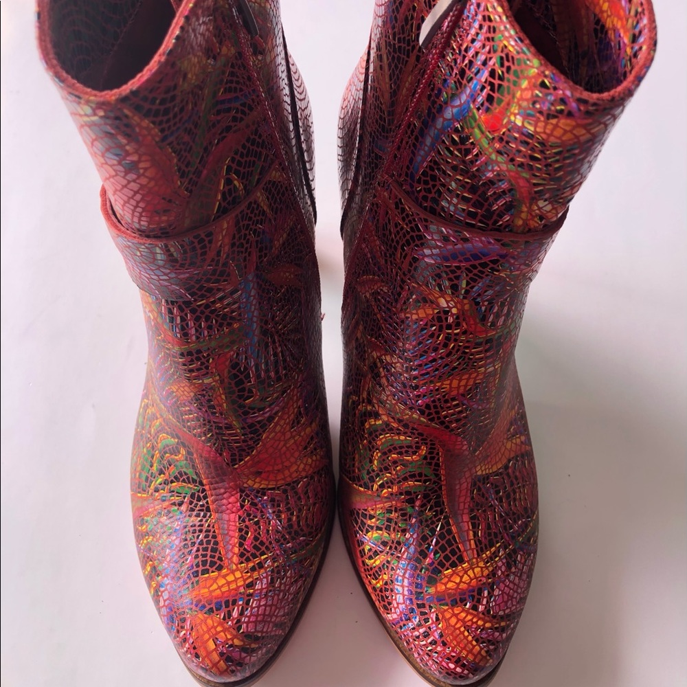 Satori Angel Boots - Picture 3 of 8